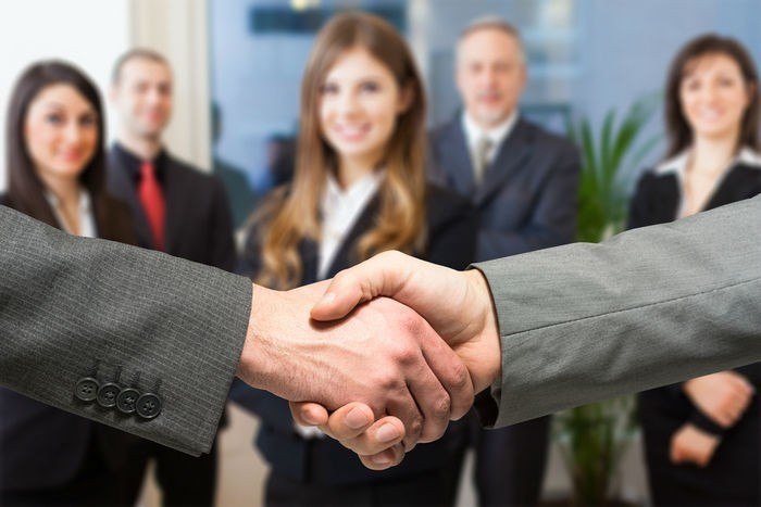 6-tips-to-create-online-onboarding-training-experiences-that-stick-e1449144163109